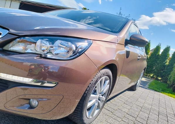 Peugeot 308 cena 33000 przebieg: 155000, rok produkcji 2014 z Wolsztyn małe 154